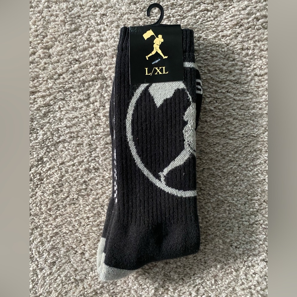 NWT Baseballism Hard 90 Club
L/XL Black and Gray Socks